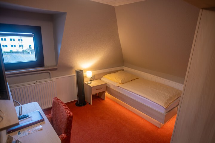 Room 6 of 54