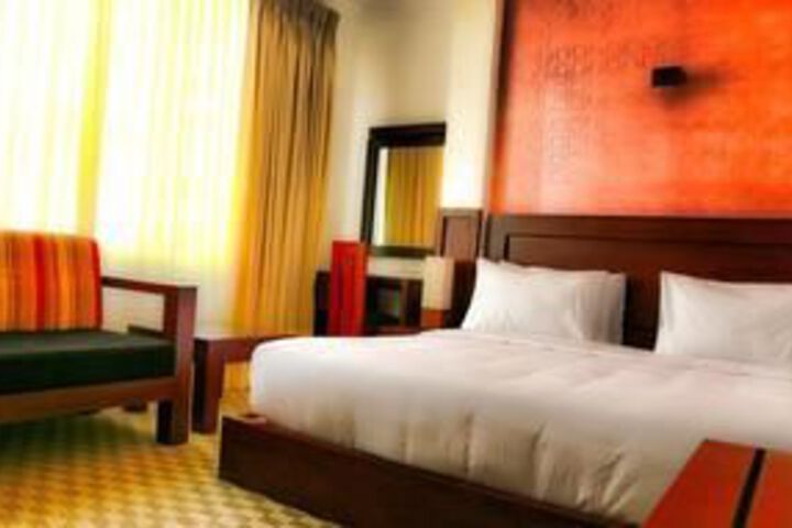 Room 4 of 26