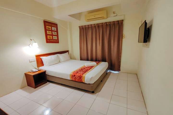 Room 30 of 69