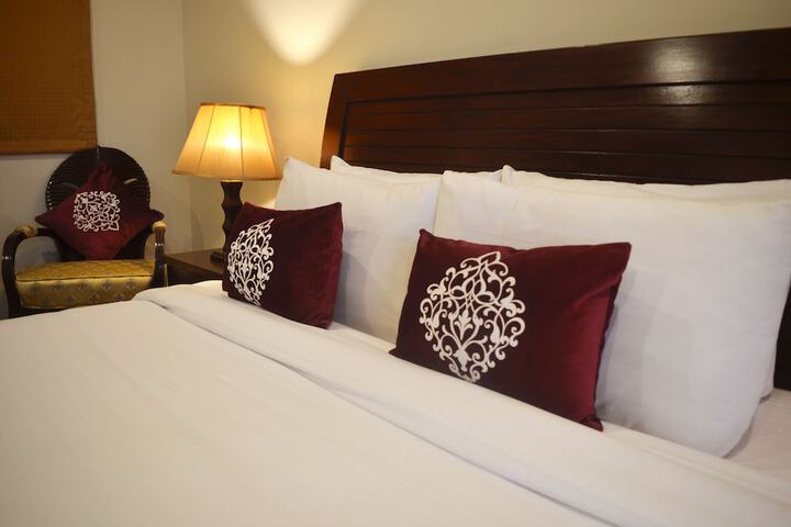 Room 42 of 83