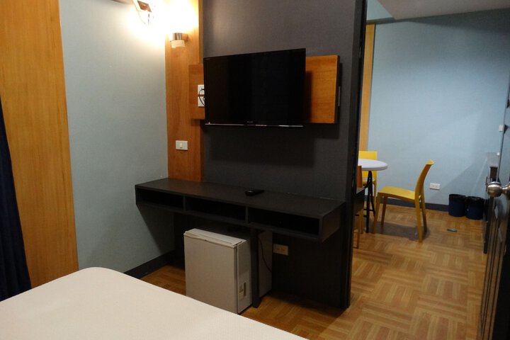 Room 33 of 88