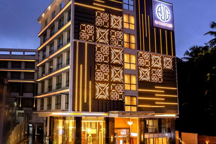 AJ Grand Hotel