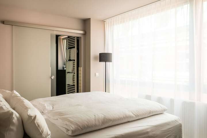 Room 2 of 53