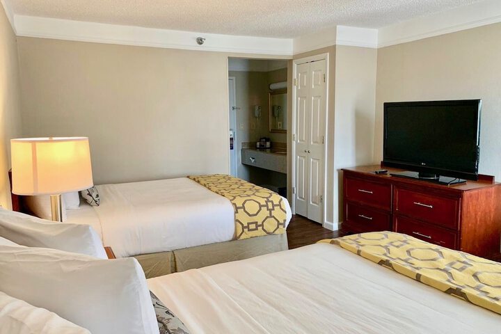 Double Accessible King Size Bed (9 of 9)