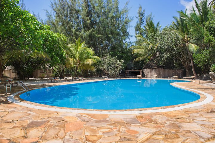 Pools & Facilities