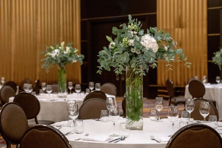 Ballroom/Hall 122 of 147