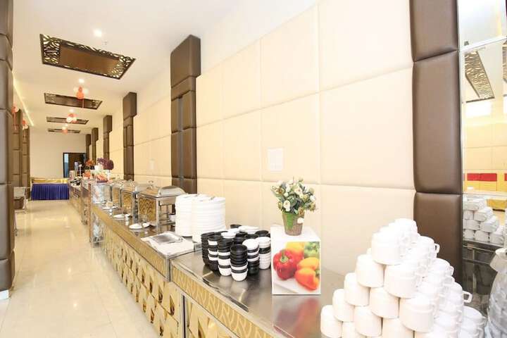 Breakfast/Coffee Service 16 of 26