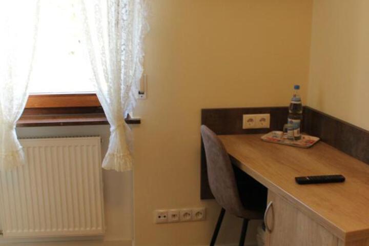 Photo 6