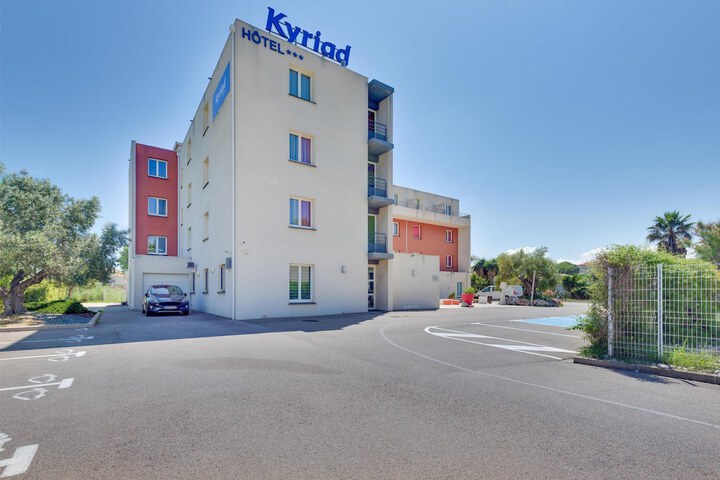 Hotel 87 of 93