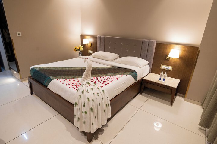 Room 8 of 42