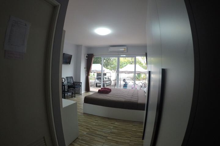 Room 9 of 61