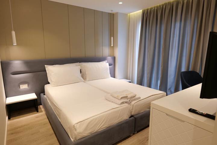 Room 46 of 171