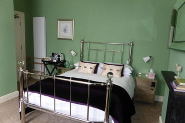 Room 34 of 48