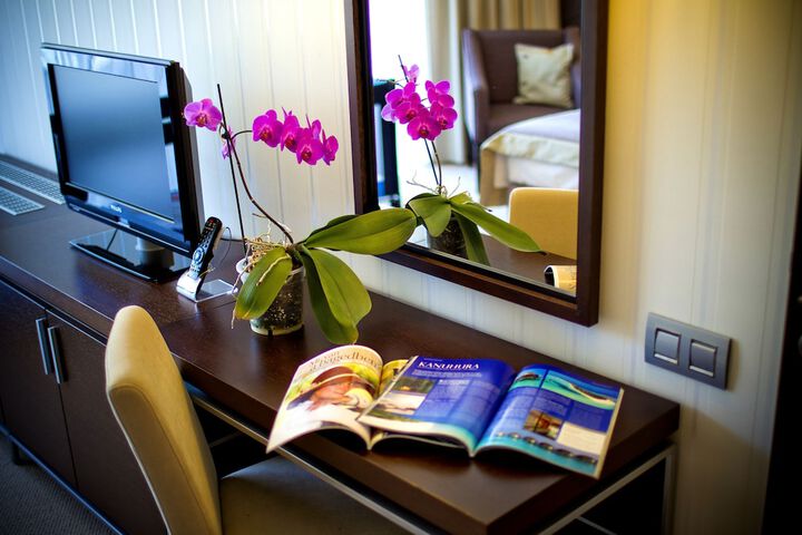Room amenity