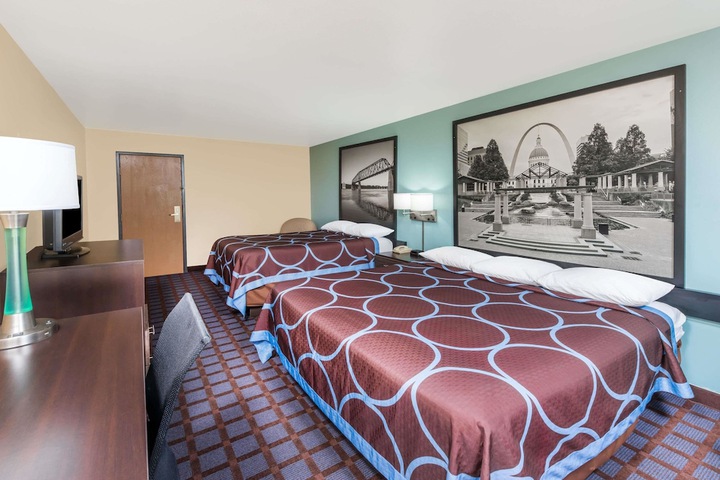 Room 3 of 24