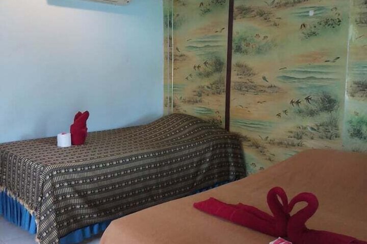 Room 5 of 18