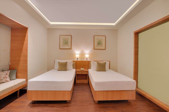 Room 34 of 72