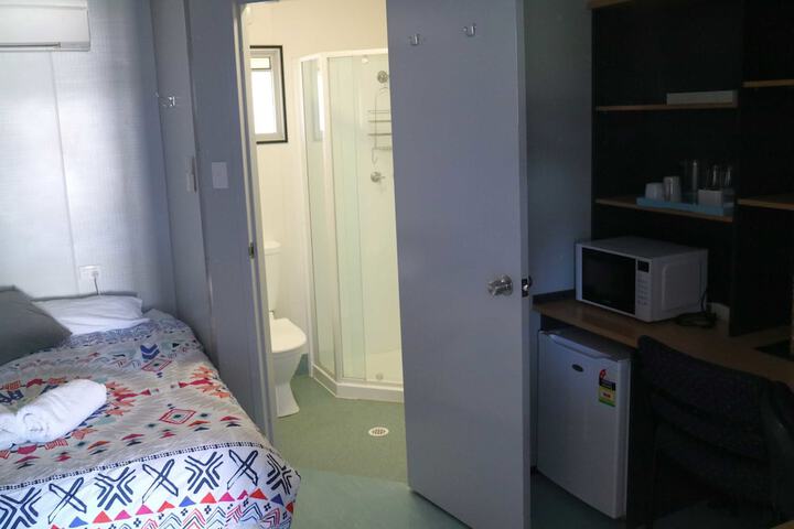 Room 26 of 140