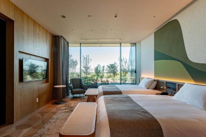 Room 47 of 190