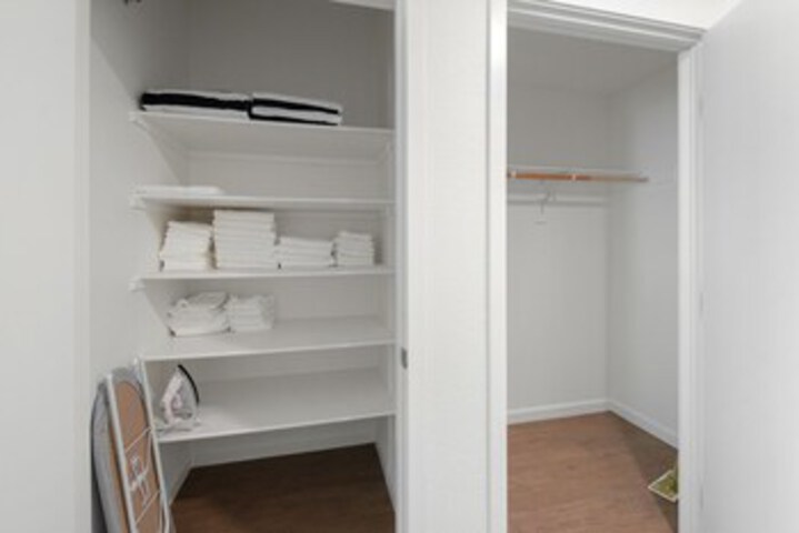 Room 13 of 93