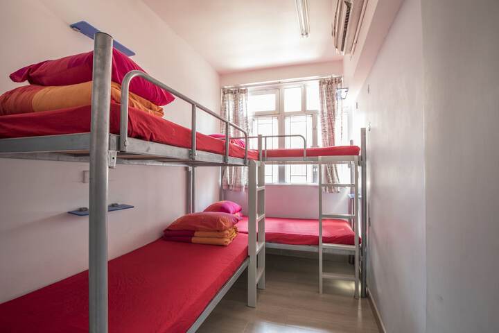 Room 4 of 78