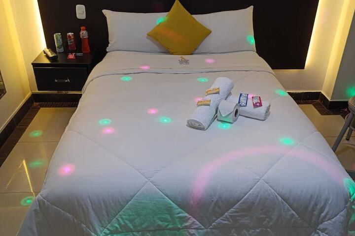 Room 40 of 74