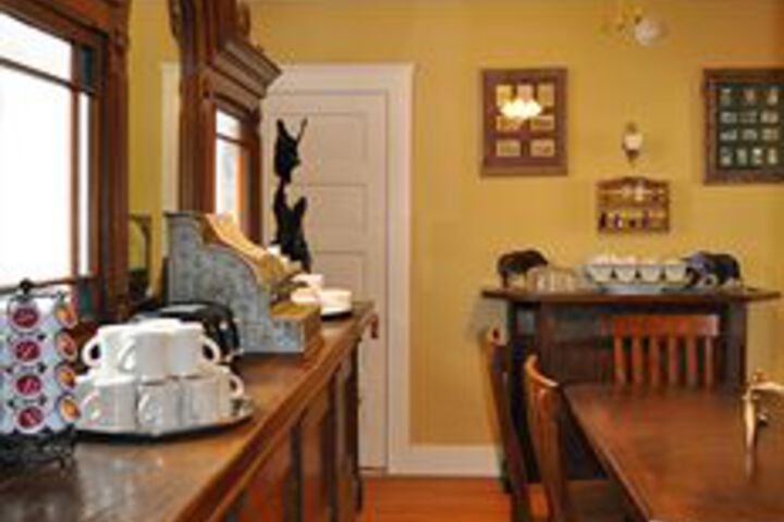 Breakfast/Coffee Service 5 of 39