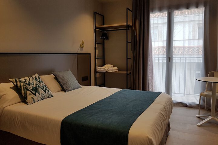 Room 6 of 49