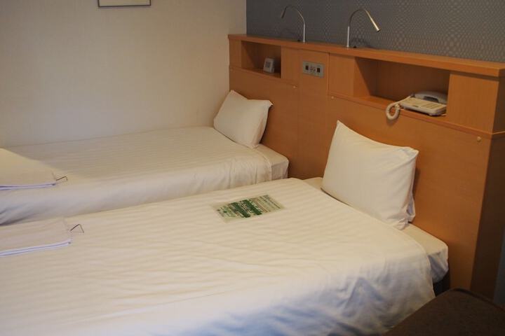 Room 11 of 51