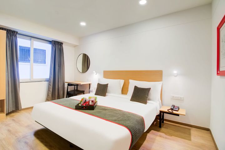 Room 13 of 40