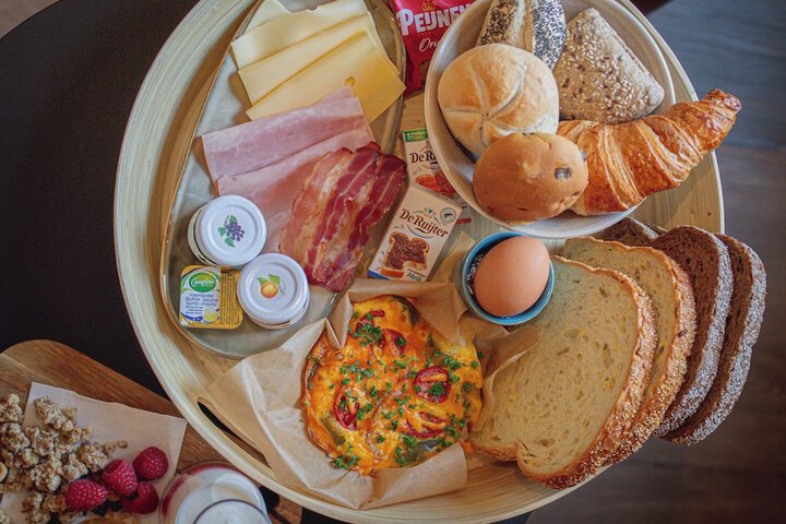Breakfast/Coffee Service 60 of 66