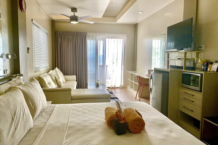 Room 65 of 403