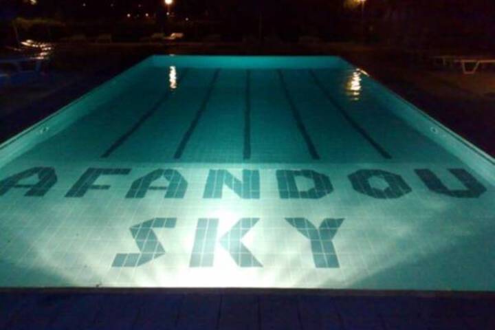 Pool 4 of 6