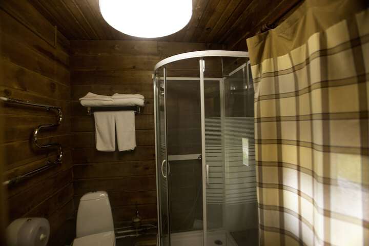 Room 19 of 107