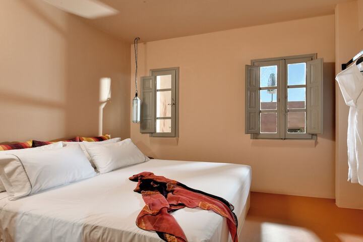 Room 114 of 282