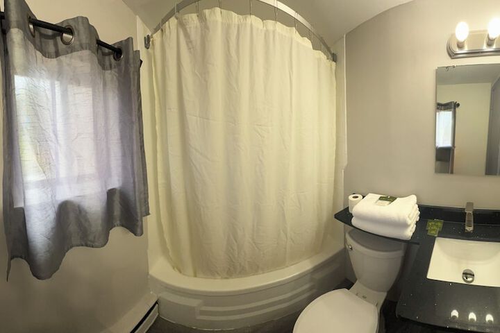 Room 31 of 61