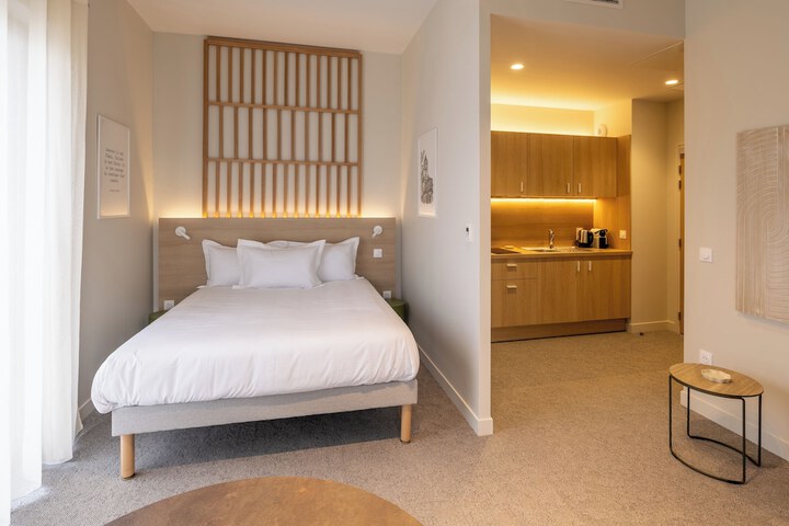 Room 3 of 11