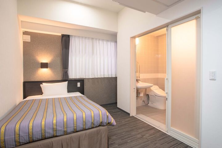 Room 7 of 39