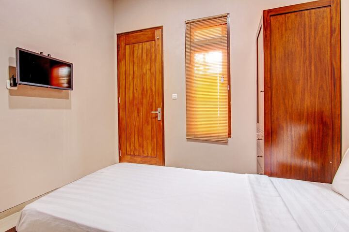 Room 6 of 26