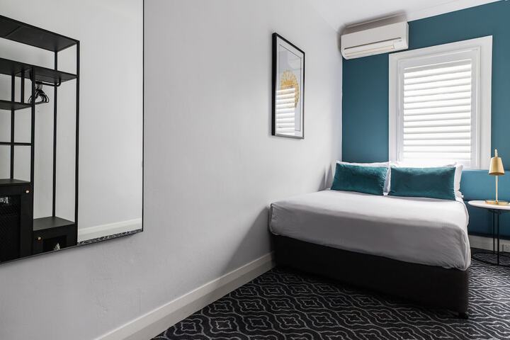 Room 12 of 74
