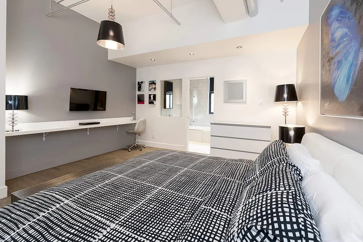 Room 5 of 25