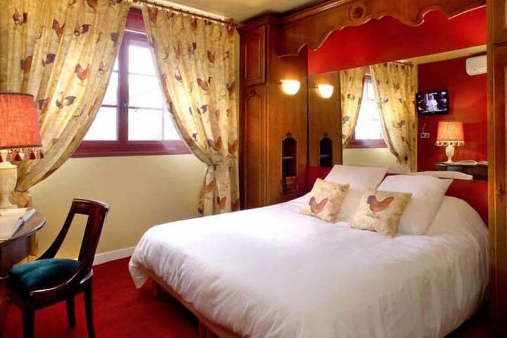 Room 3 of 21