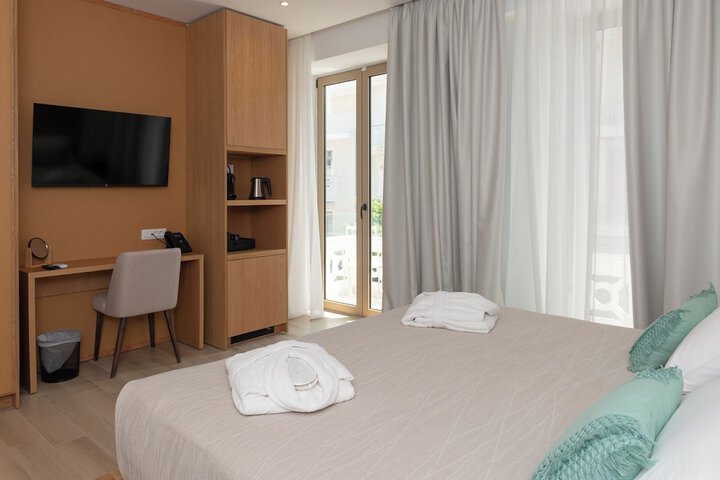 Room 21 of 62