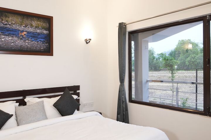 Room 2 of 23