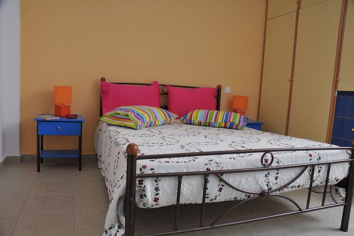 Room 4 of 70