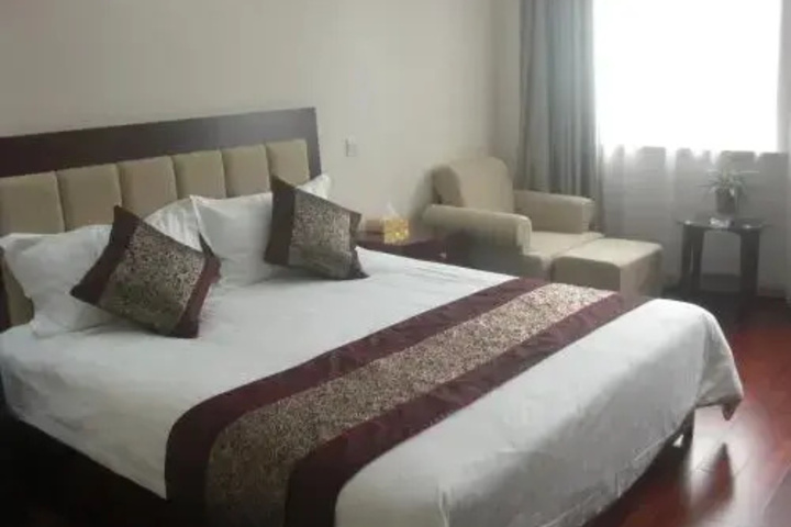 Room 3 of 15