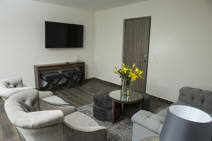 Room 19 of 68