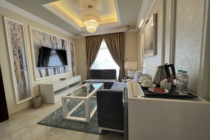 Room 49 of 104
