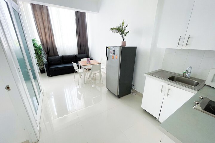 Room 8 of 35