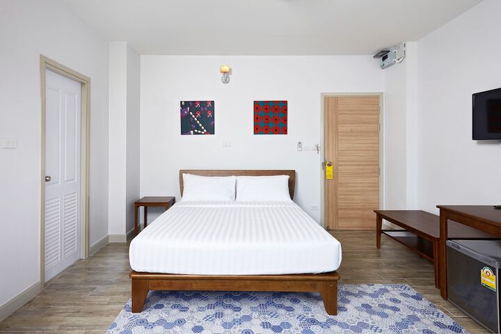 Room 45 of 80